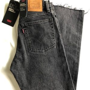 NWT Levi’s Premium Wedgie Fit Straight Jeans